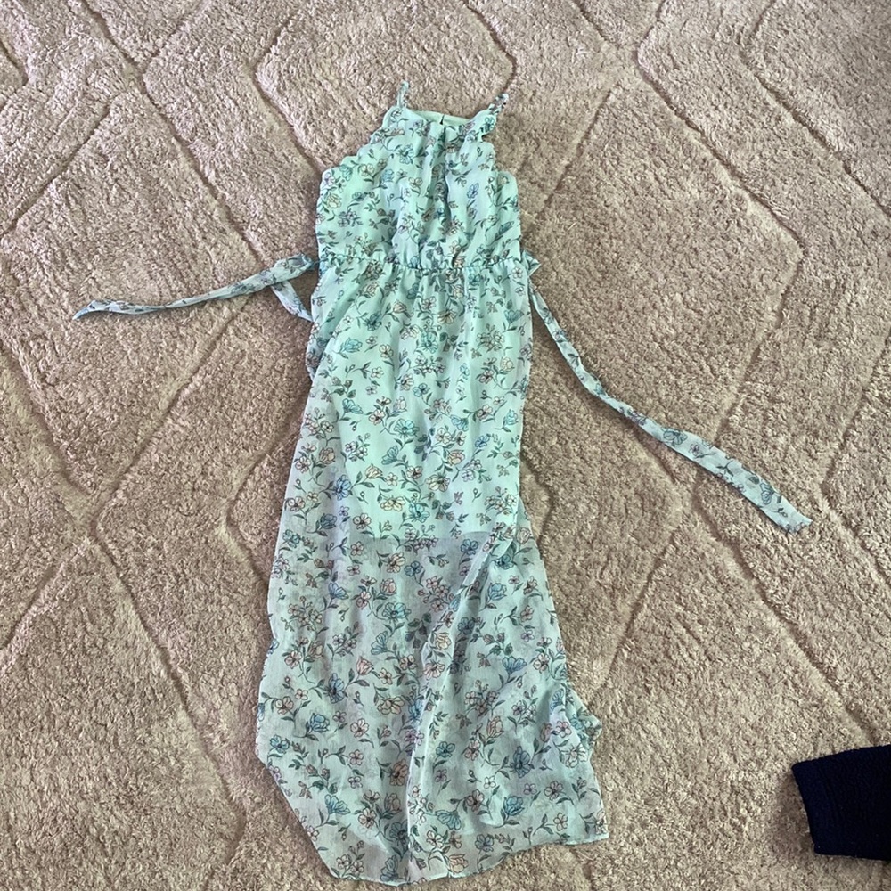 Girl’s dress